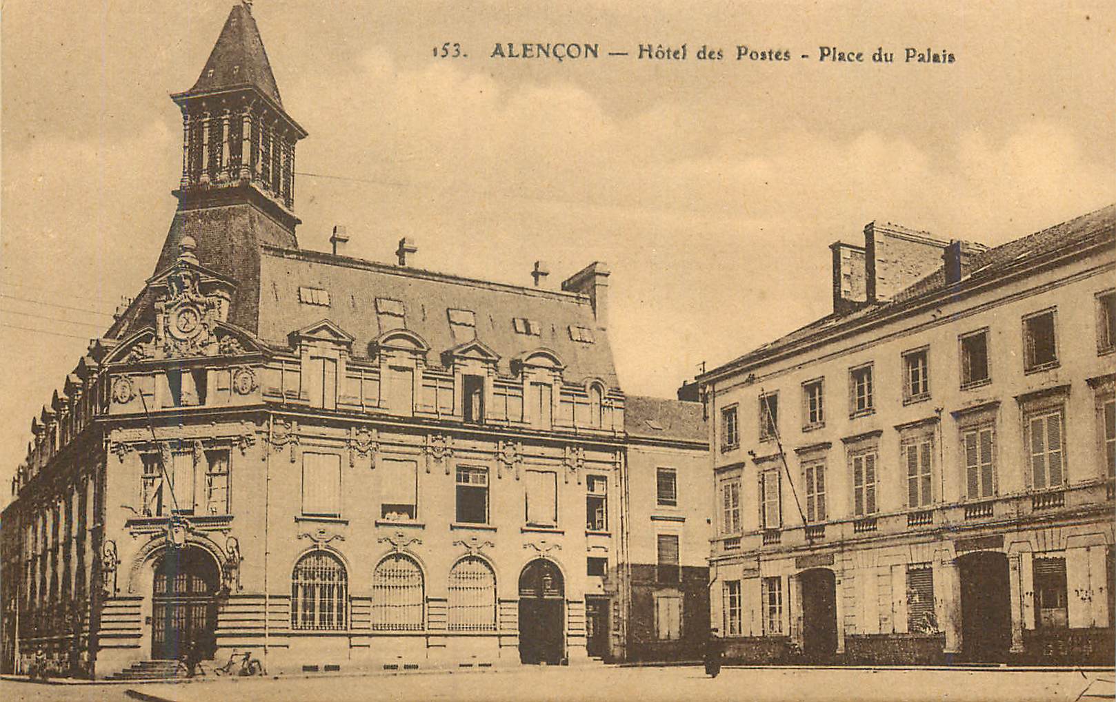 CPA Alencon Hotel des Postes Place du Palais